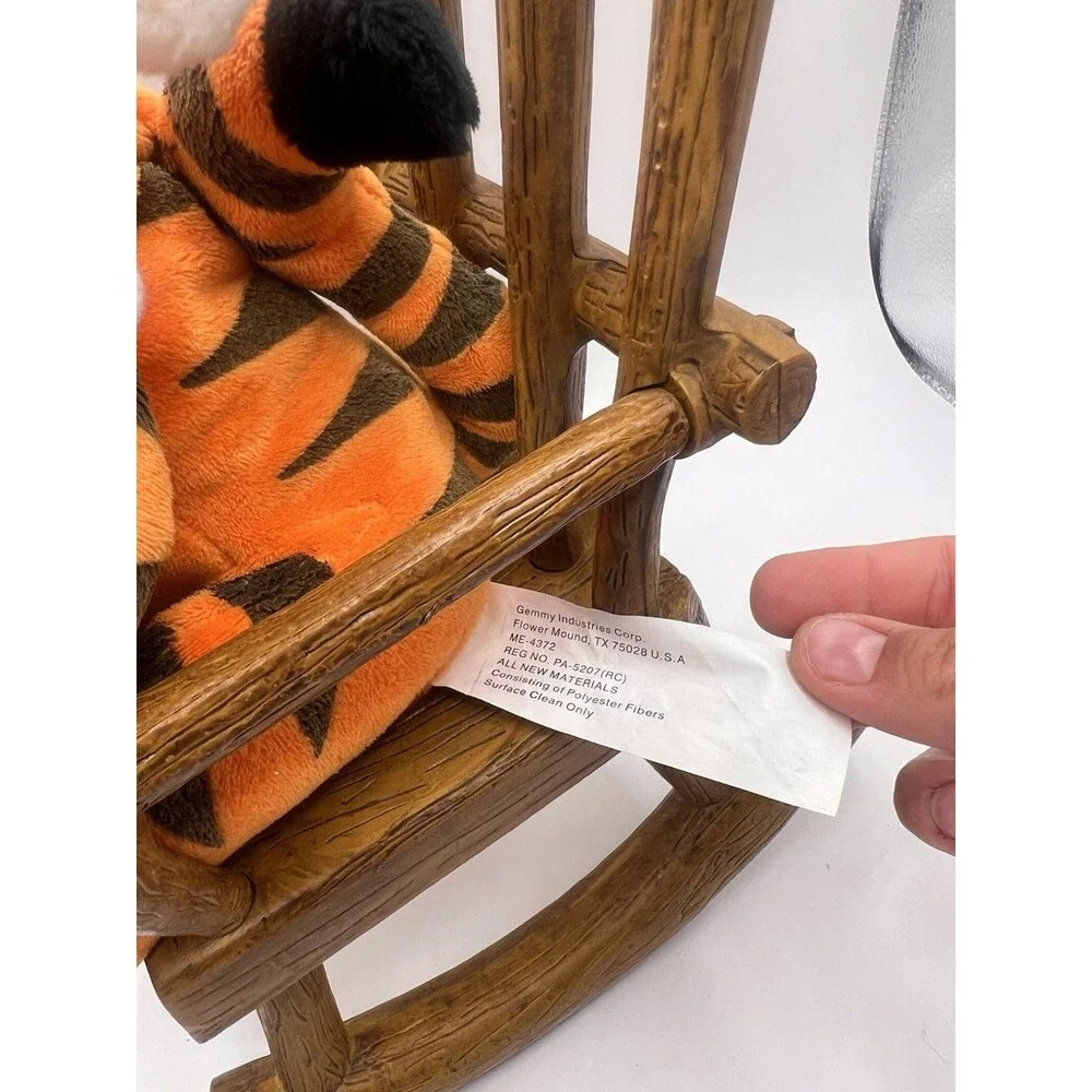 2009 Animated Christmas Winnie the Pooh Tigger And Roo Rocking Chair Untested
